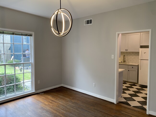 Dining room - 2304 Southgate Blvd