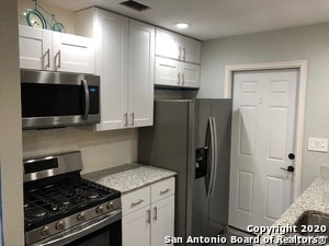 Building Photo - 4411 Summer Sun Ln