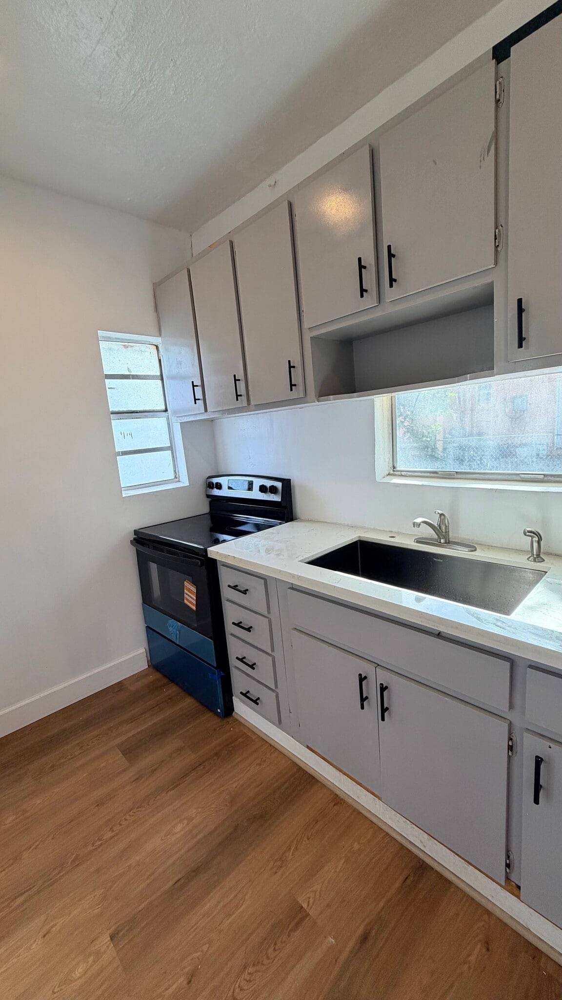 Building Photo - 414 Phippen Waiters Rd