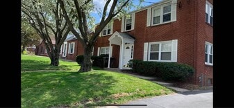 Building Photo - 5832 Grand Ave