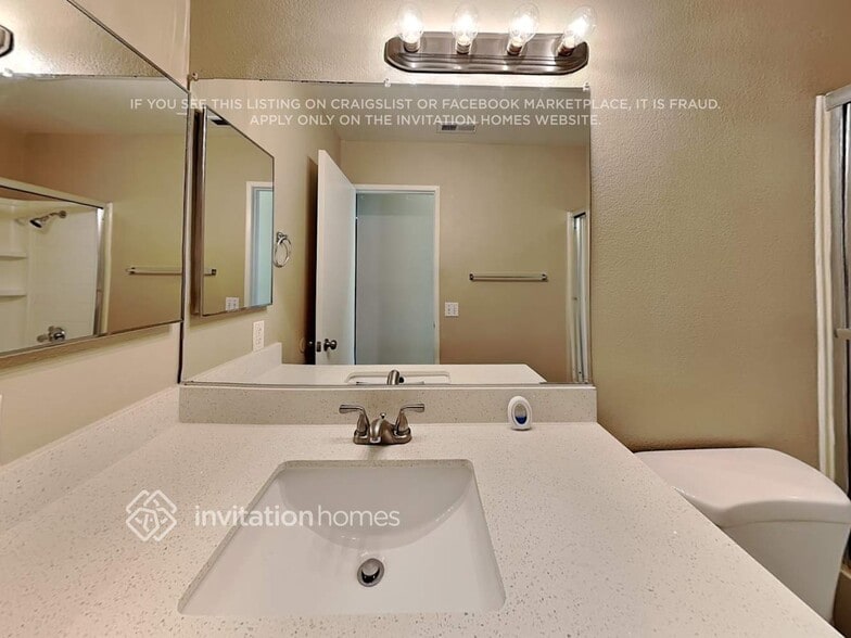 Building Photo - 1474 Marymount St