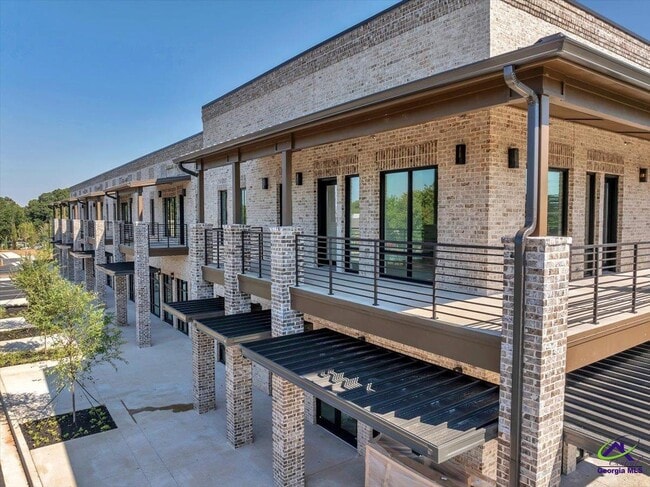 Building Photo - 1009 Northside Dr
