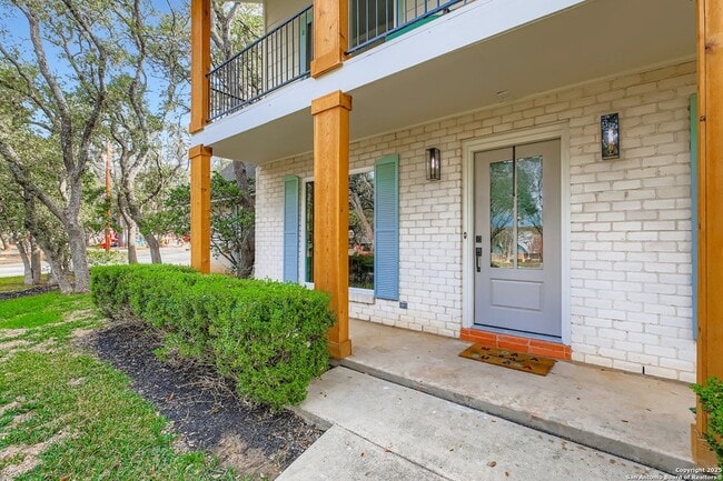 Building Photo - 146 Canyon Oaks Dr