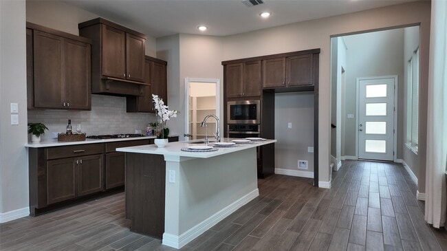 Building Photo - 360 Mallorn Ln