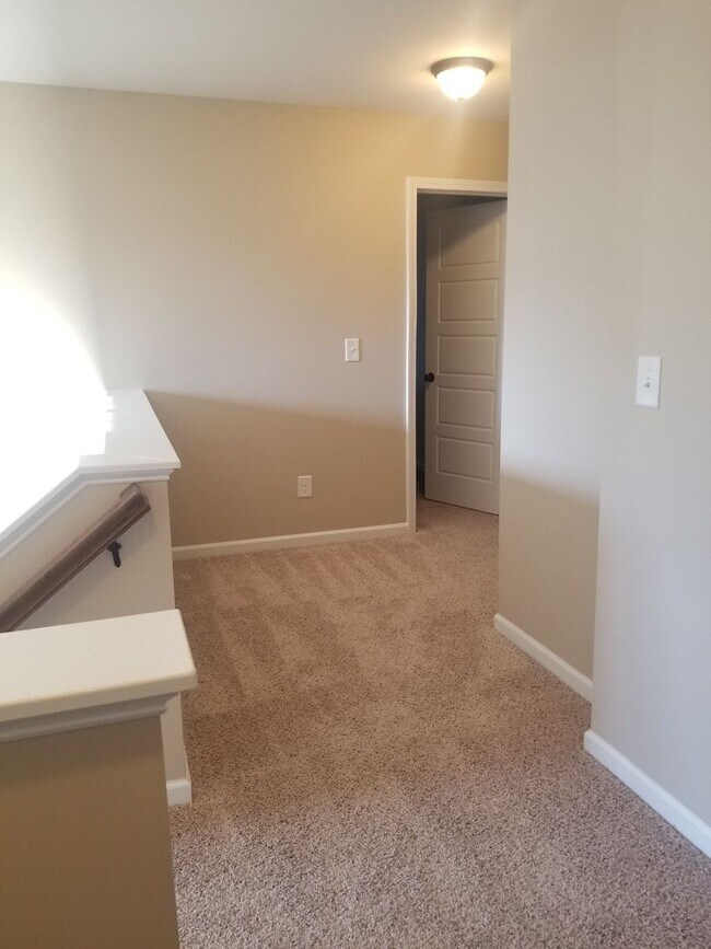 Building Photo - Large 4 Bedroom Home in Towne Pointe! Showings Coming Soon!!!