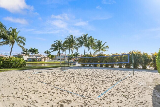 Building Photo - 874 NW 170th Terrace