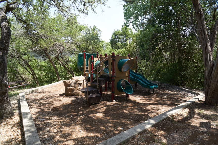 Building Photo - 3505 Fawn Trl
