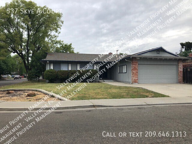 Primary Photo - Stockton 3 Bedroom 2 Bedroom with bonus room