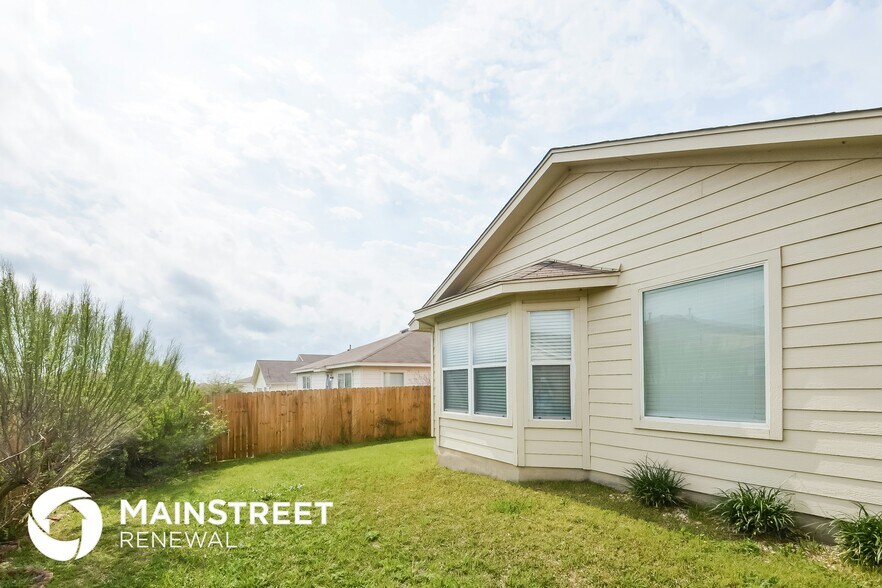 Building Photo - 9522 Ascending Port