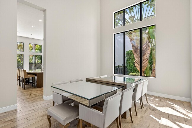 Building Photo - 2600 NW 69th St