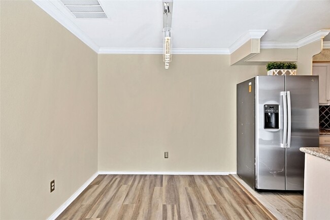 Building Photo - 2640 Custer Pkwy