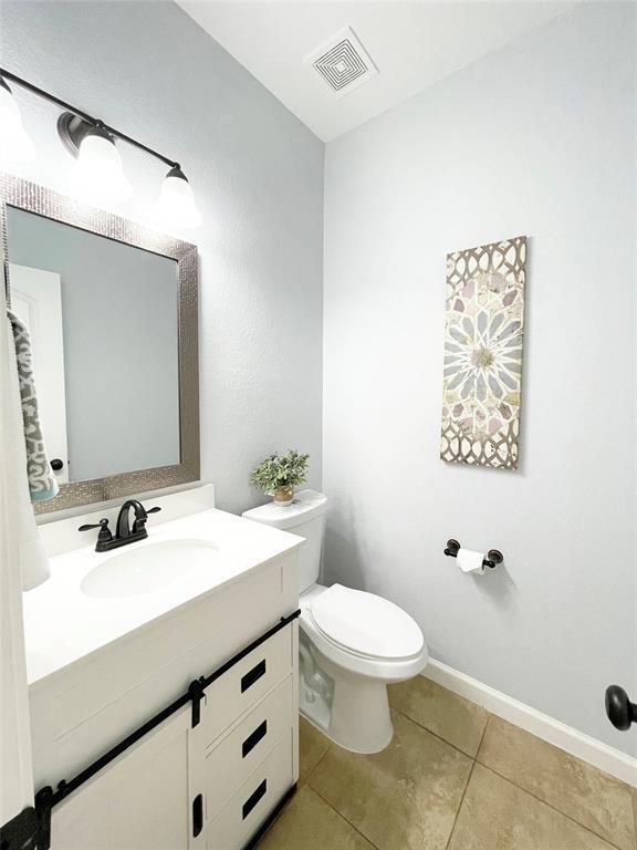 Building Photo - 26330 Longview Creek Dr