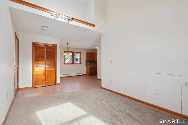 Building Photo - 1-3 Magnolia St