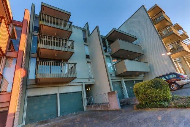 Building Photo - Epic REA: Top Floor 2 BR/2 BA Condo, Pano ...