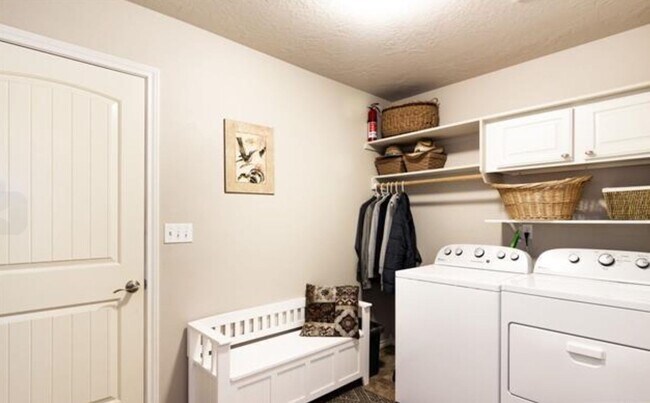 Building Photo - 3 Bed 2 Bath Nampa