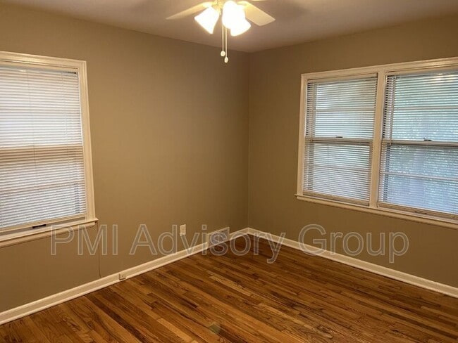 Building Photo - 3533 SW 9th St