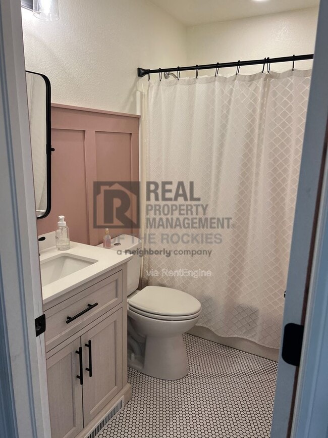 Building Photo - 2262 Muir Ln