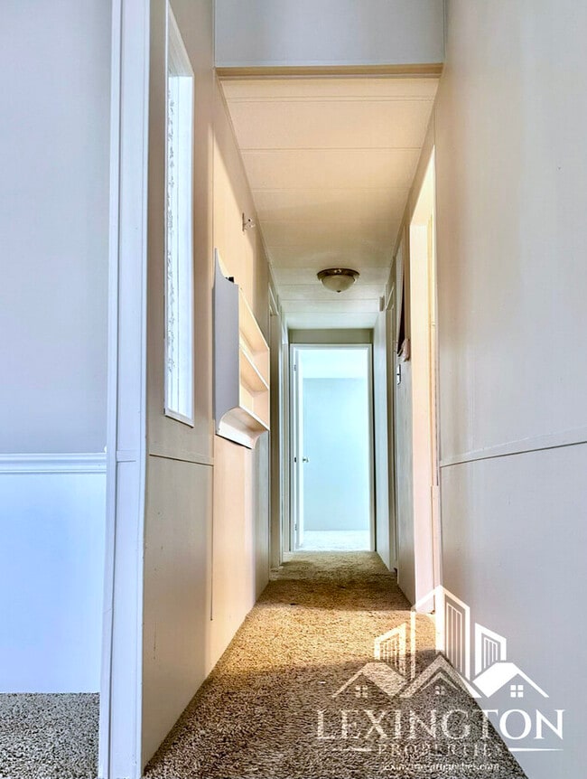 Building Photo - Beautifully Remodeled, 3BD/2BA, Modular Ho...