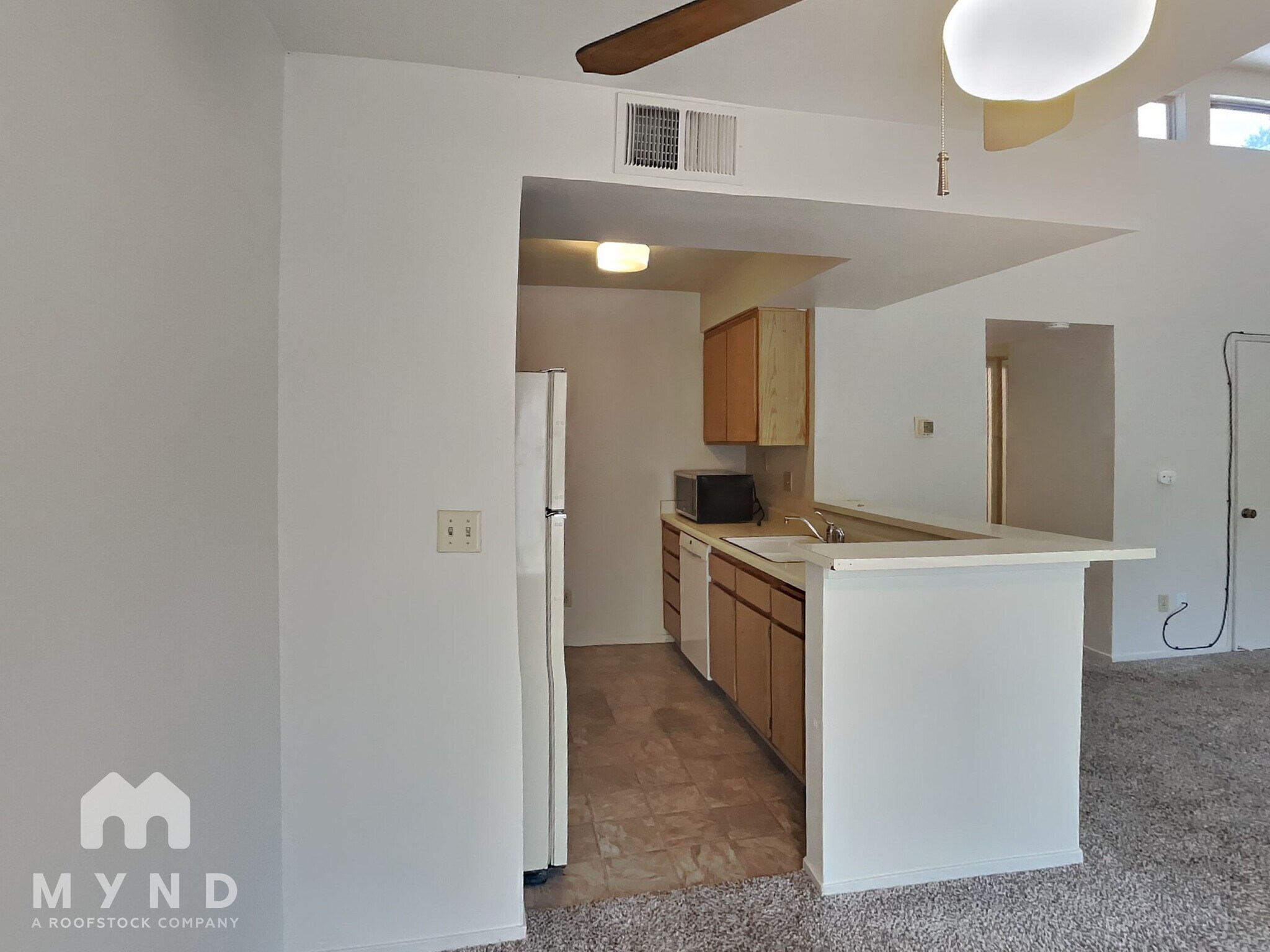 Building Photo - 2624 Sunny Slope Dr