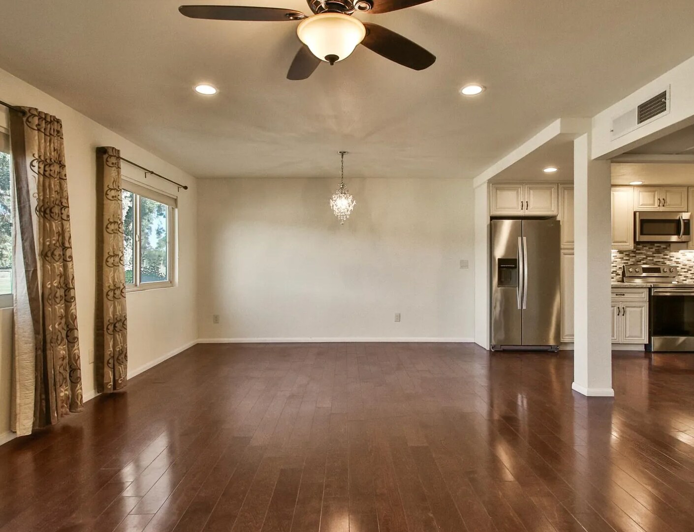 Building Photo - 4095 Bonita Rd