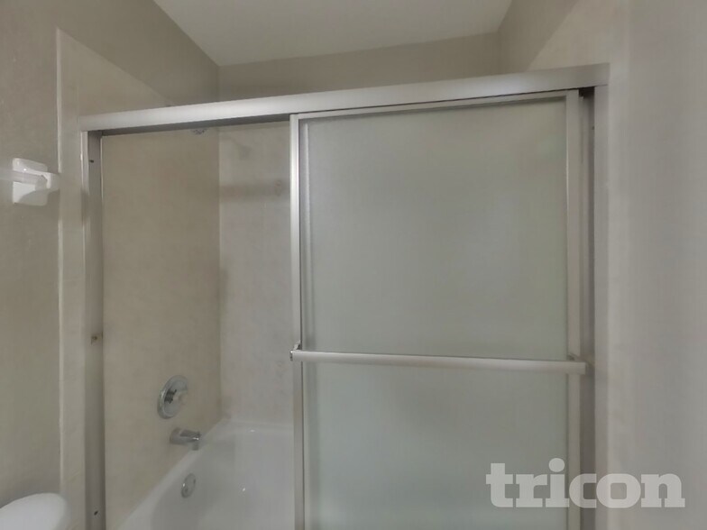 Building Photo - 4369 Montano Ave