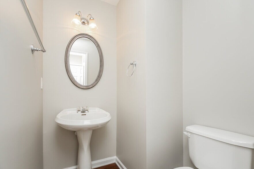 Building Photo - 137 Highland Falls Dr