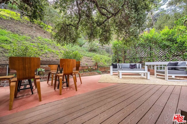 Building Photo - 10546 Selkirk Ln