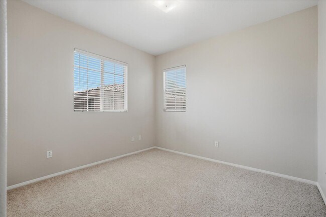 Building Photo - 2206 Cast Pebble Dr