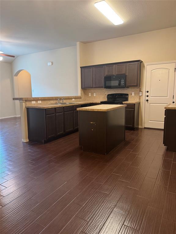 Building Photo - 1112 Brendon Lee Lane