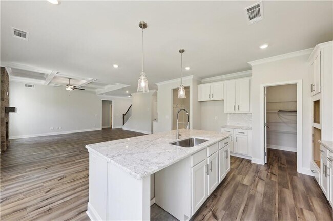 Building Photo - 6137 Black Pear Ln