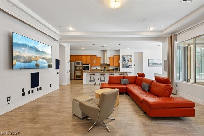 Building Photo - 2341 Martinique Ave