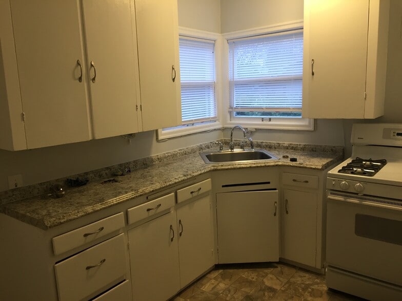 Building Photo - 1504 North Jarrett Street