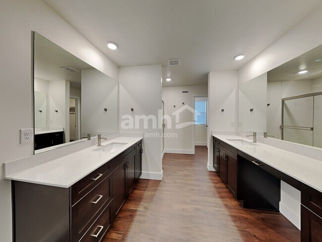 Building Photo - 6481 E Paseo Baranda