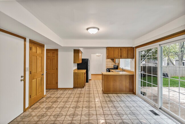 Building Photo - 3224 Bremerton Ln