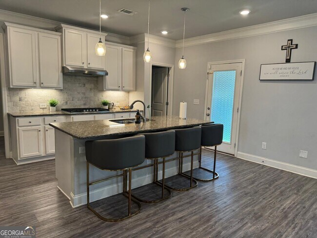 Building Photo - 126 Cottontail Ln