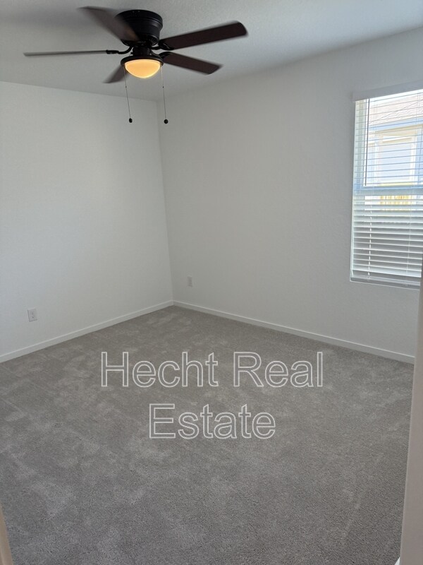 Building Photo - 1518 Tiptop Mdw