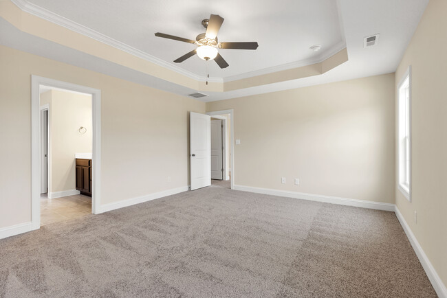 Building Photo - 463 Worsley Wy