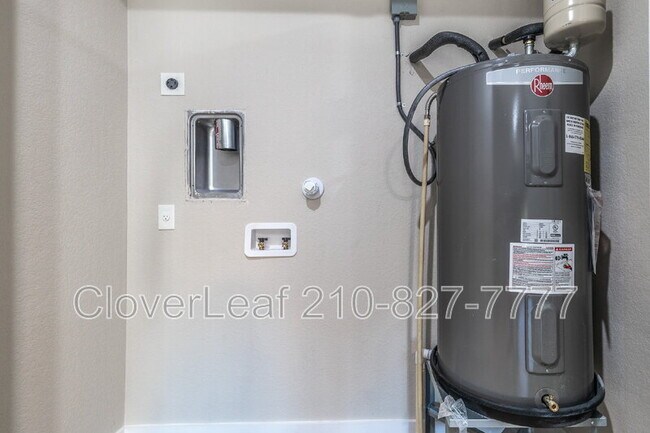 Building Photo - 414 Montana St