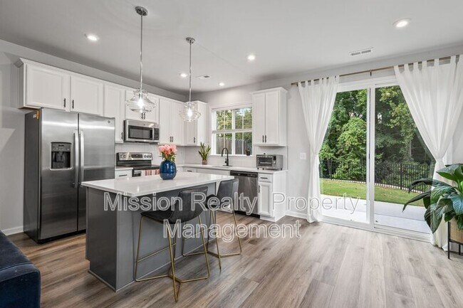 Building Photo - 5535 Wenrich Dr