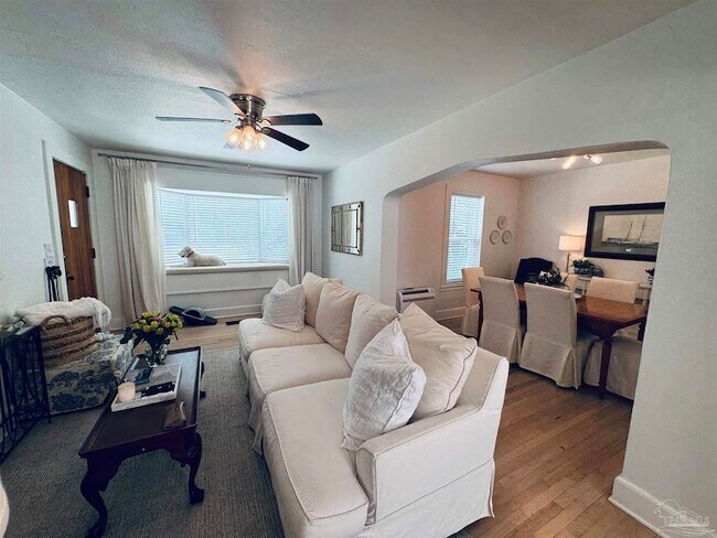 Building Photo - 1716 N 20th Ave