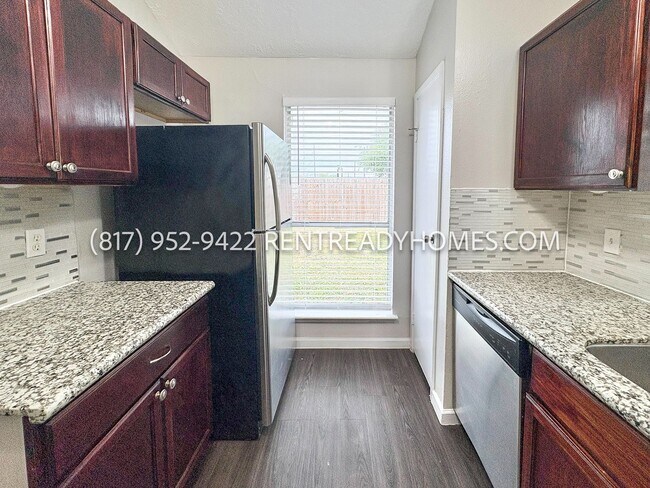 Building Photo - 18102 Twin Creek Dr