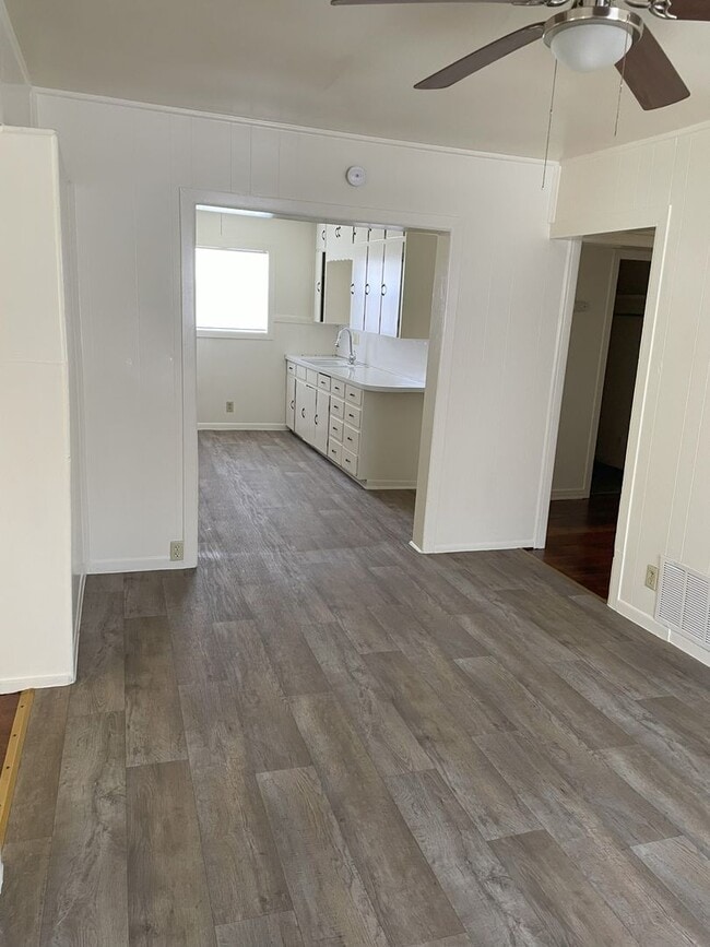 Building Photo - Move in Ready - S. 53rd St Temple Texas