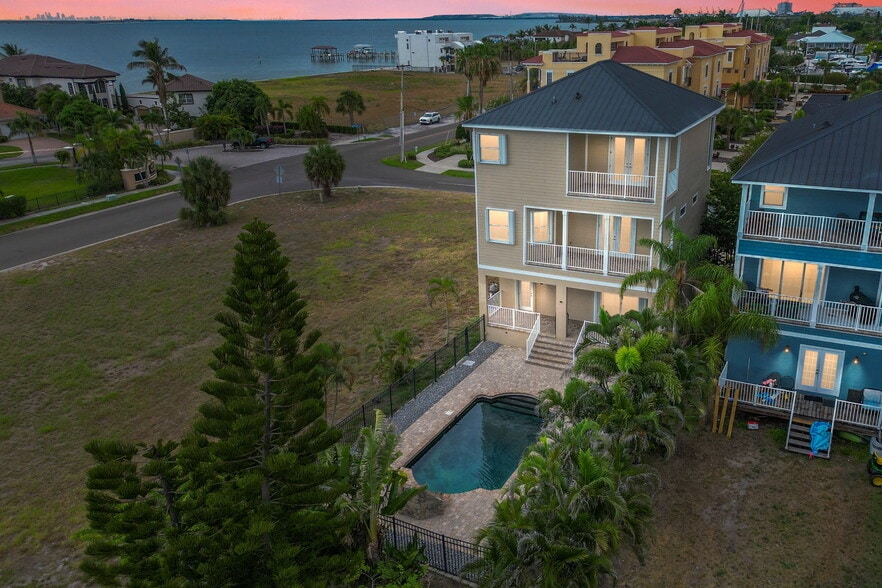 Building Photo - 1340 Apollo Beach Blvd S