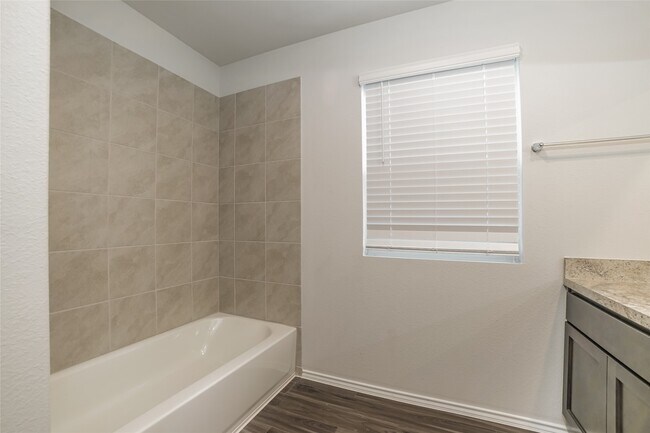 Building Photo - 13549 White Ibis St