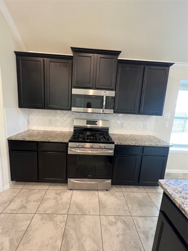 Building Photo - 4933 Spring Terrace Ln