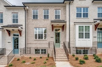 Building Photo - 4590 Sims Pk Overlook