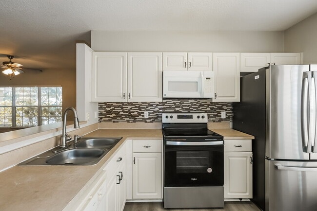 Building Photo - 454 Summer Sails Dr