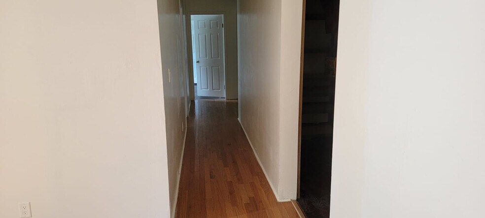 hallway to 3 bedroom - 8936 Turner Dr