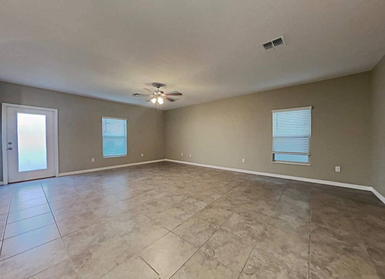 Building Photo - 10211 Cool Waterlily Ave