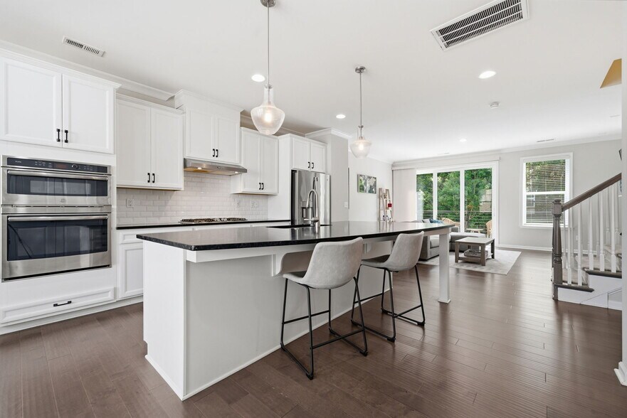 Building Photo - 507 Upper Stone Cir